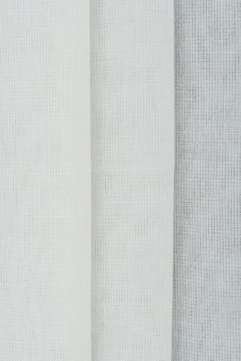 Photo of capri off white