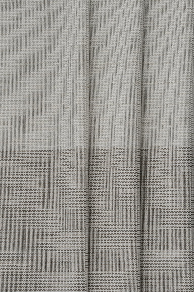 Photo of season taupe